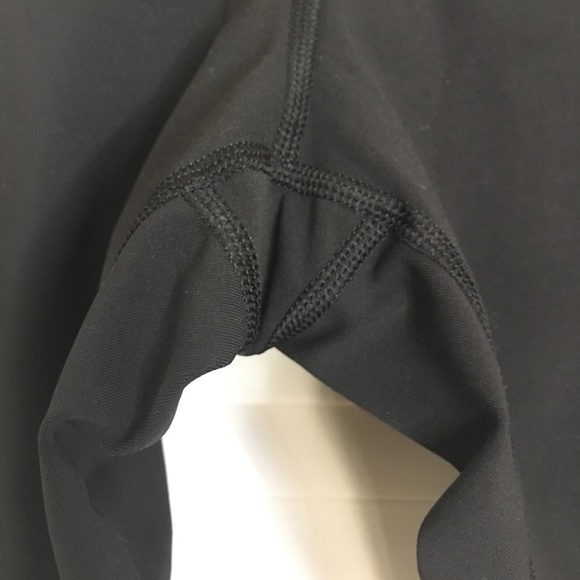 Lululemon Wunder Under Mid-Rise Capri. - Picture 2 of 7